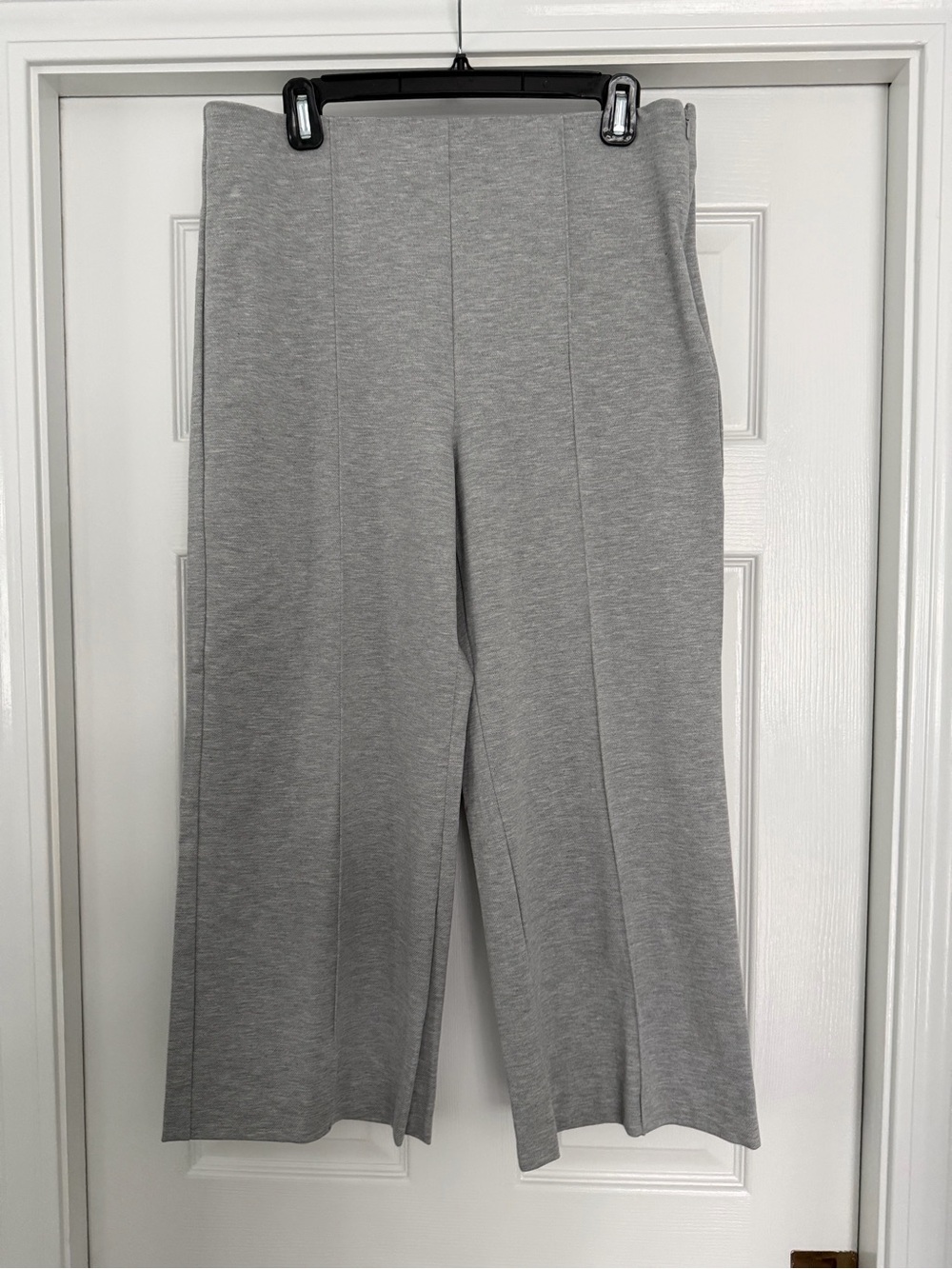 Ann Taylor Women's Gray Wide-Leg Side Zip Crop Knit Pants - Large